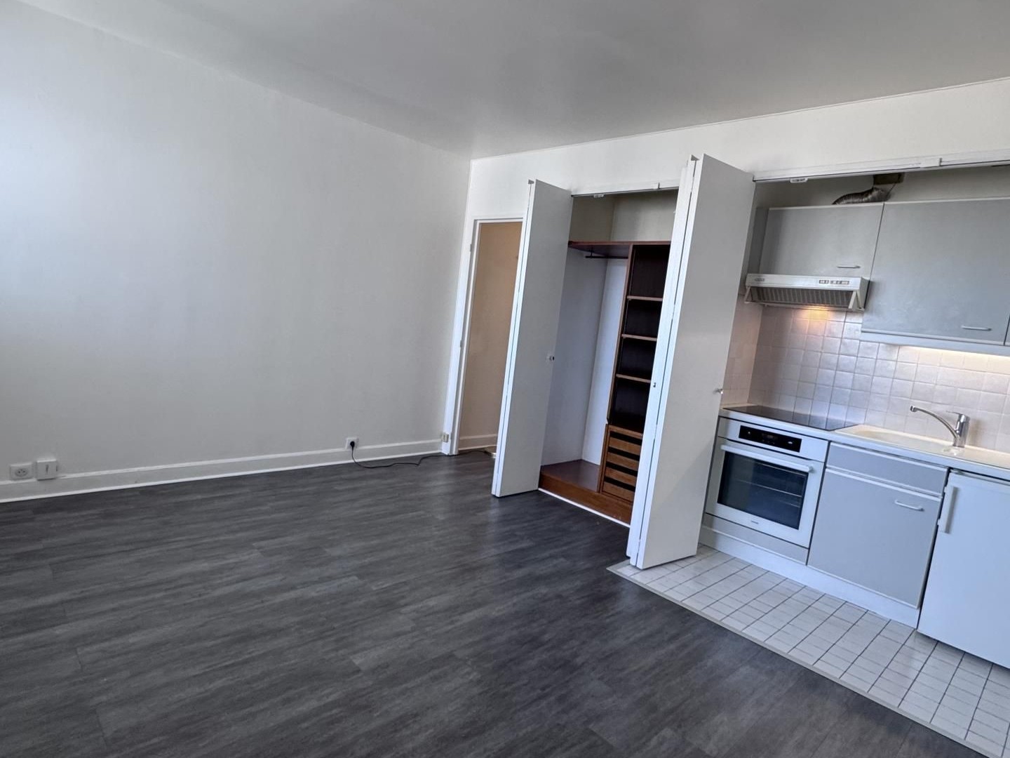 Appartement à vendre - 1 pièce - 25m2 - Paris 15e (75015)