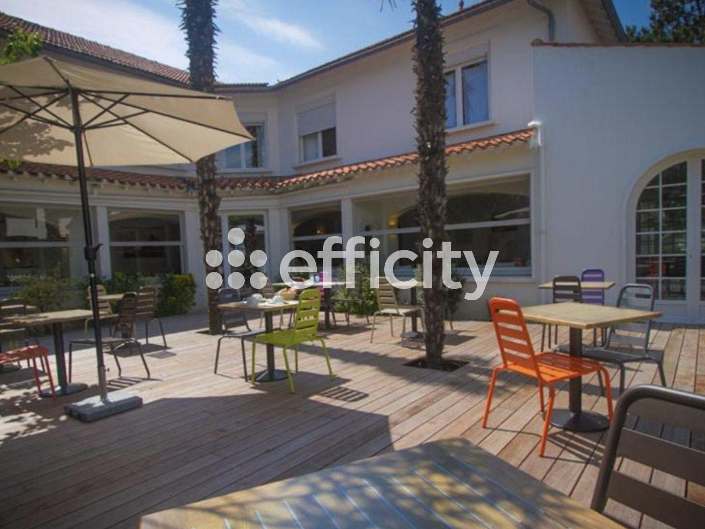 Locaux à vendre - 23 pièces - 1140m2 - Dolus-D'oléron (17550)