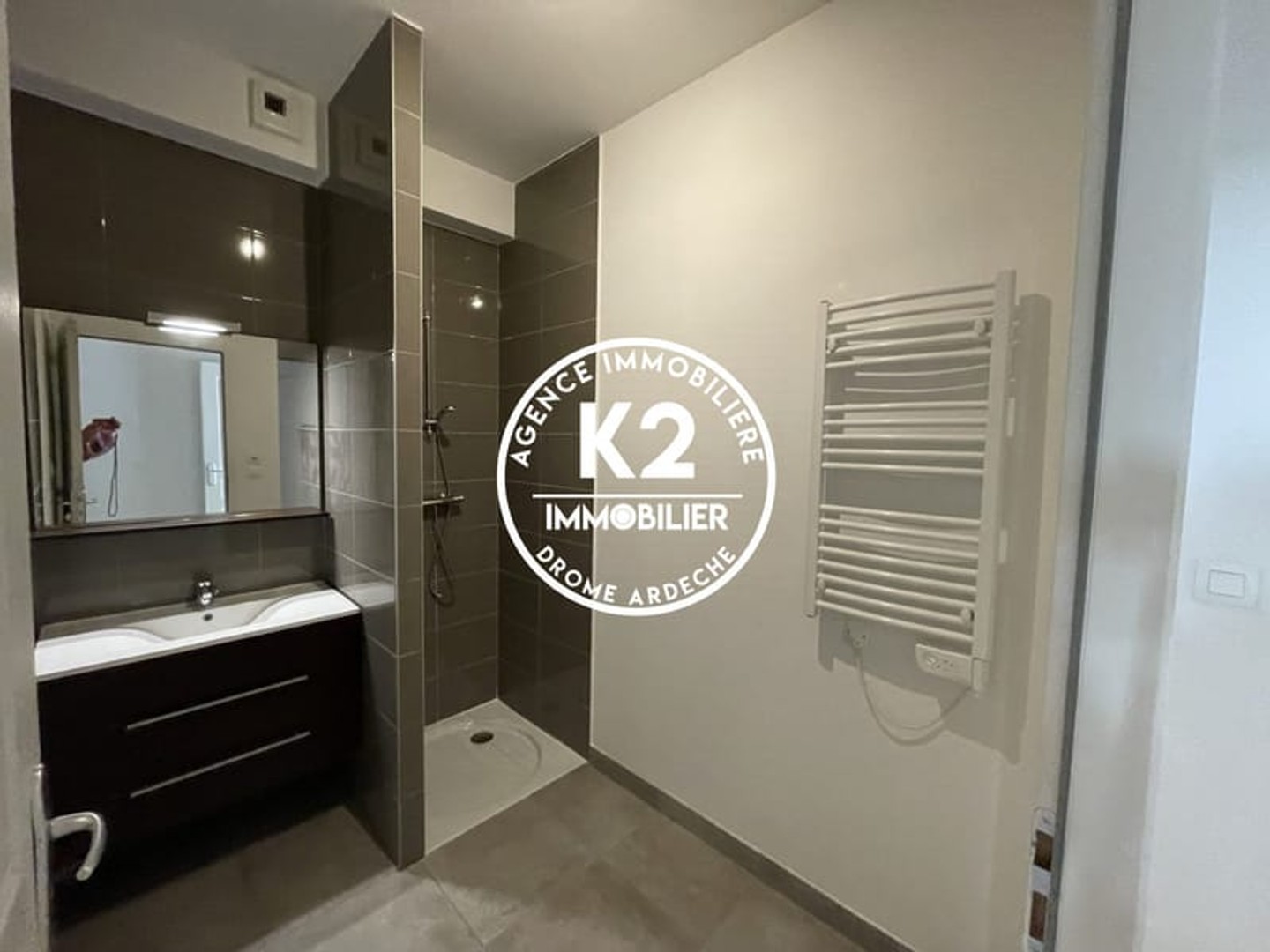 Appartement à vendre - 3 pièces - 60m2 - Montélimar (26200)