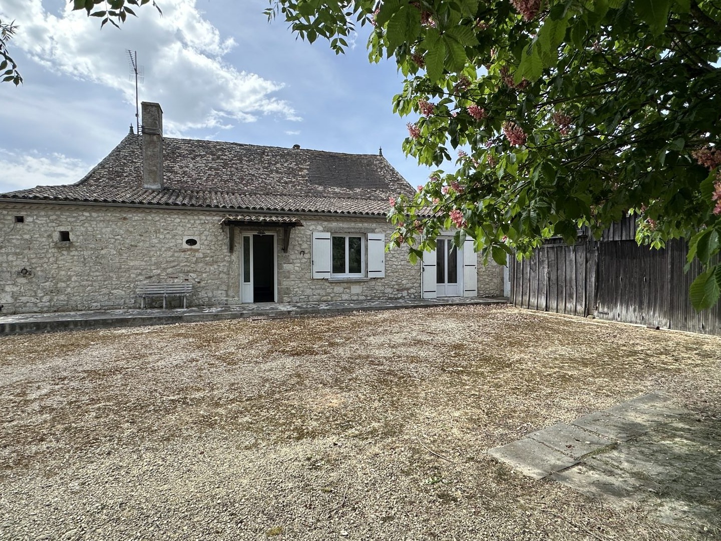 Maison à vendre - 4 pièces - 136m2 - Saint-Julien-Inno... (24500)