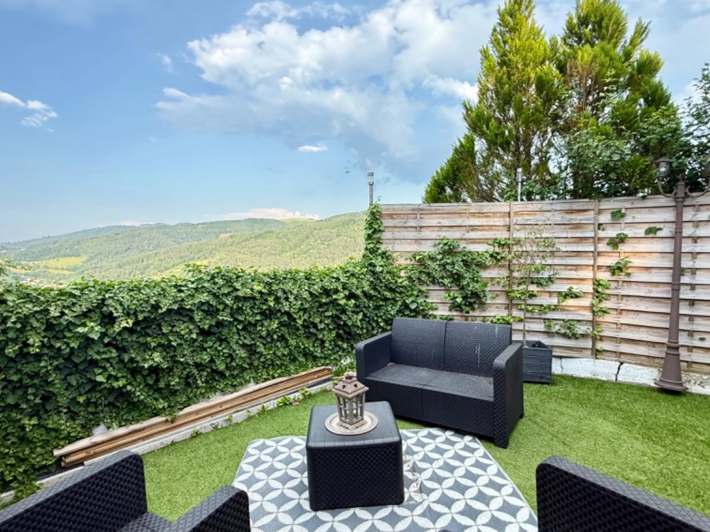 Maison à vendre - 4 pièces - 141m2 - Saint-Ferréol-D'a... (43330)