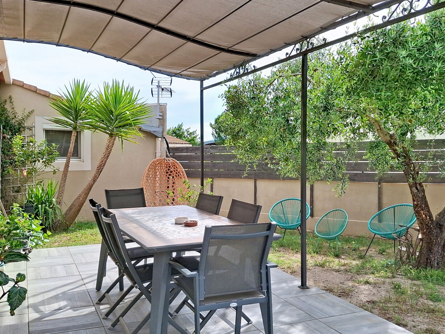 Maison à vendre - 4 pièces - 90m2 - Rochefort-Du-Gard (30650)