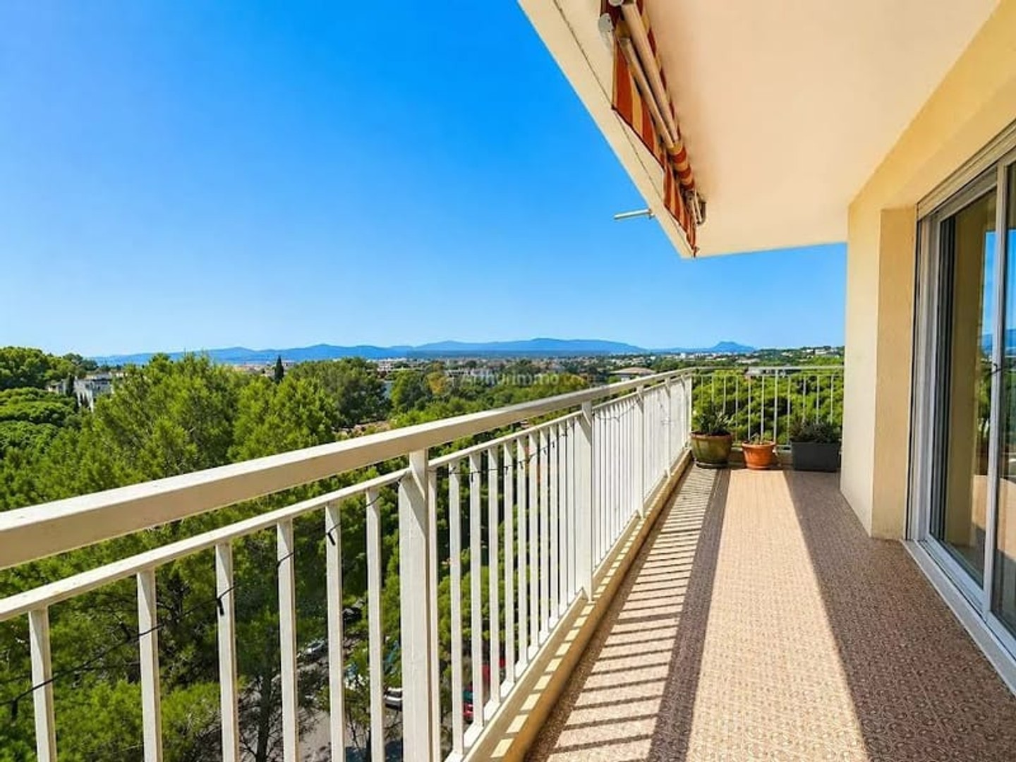 Appartement à vendre - 3 pièces - 73m2 - Saint-Raphaël (83700)