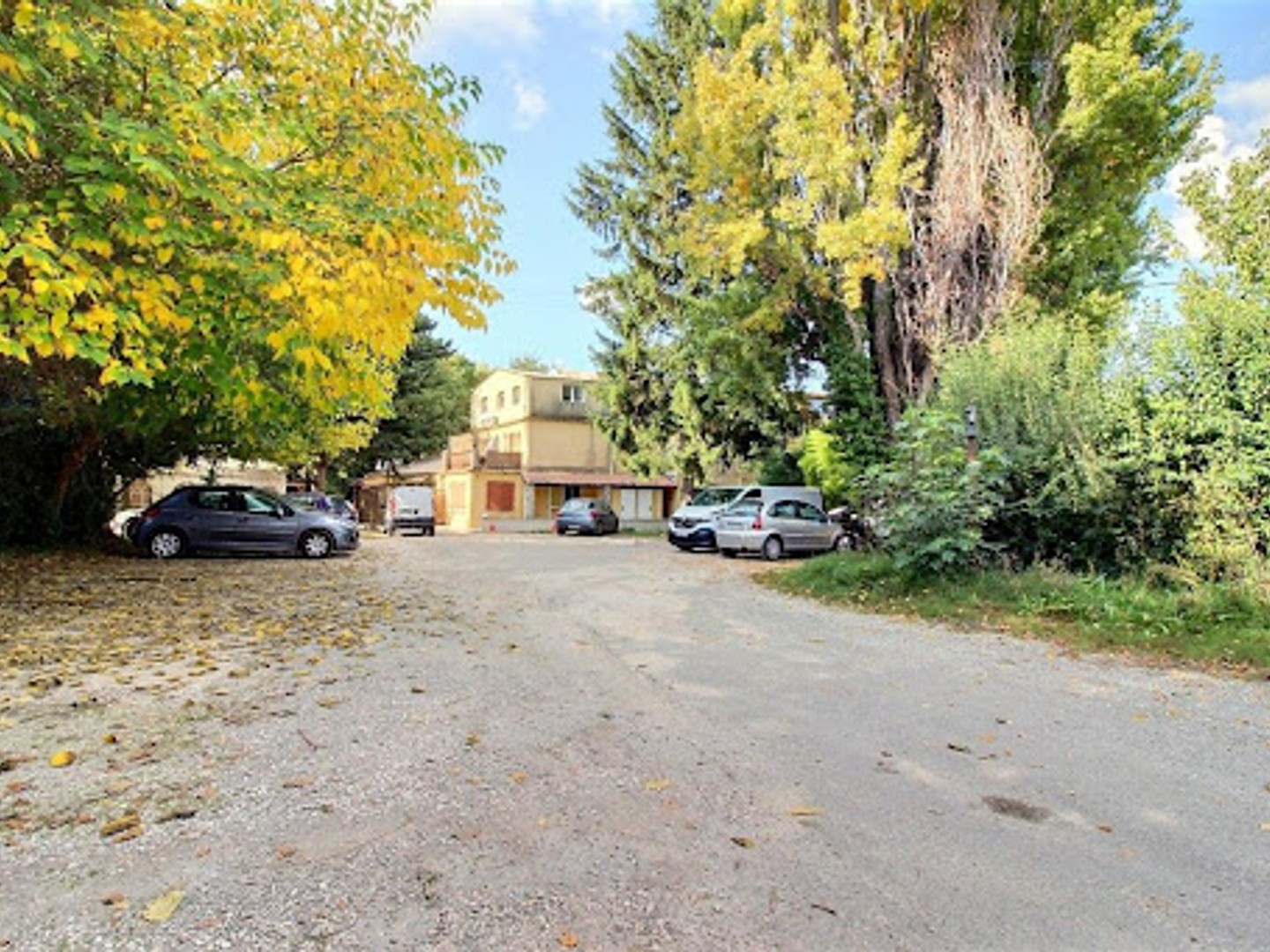 Propriété 40 pièces 906 m²