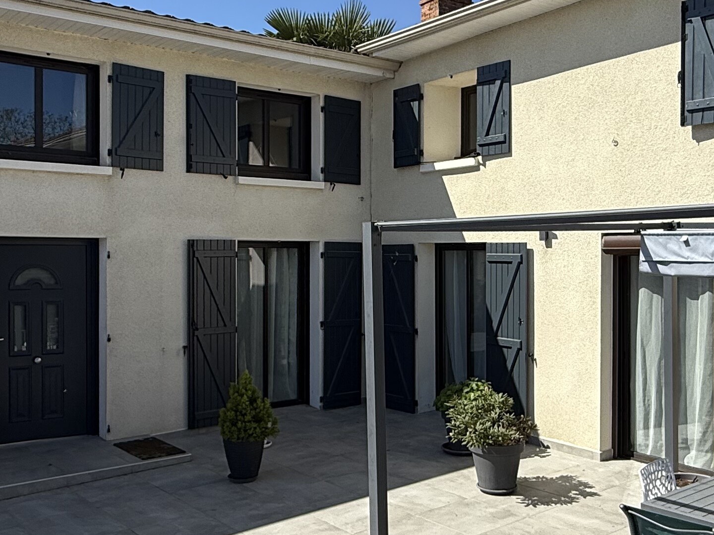 Maison à vendre - 7 pièces - 293m2 - Jaunay-Marigny (86130)