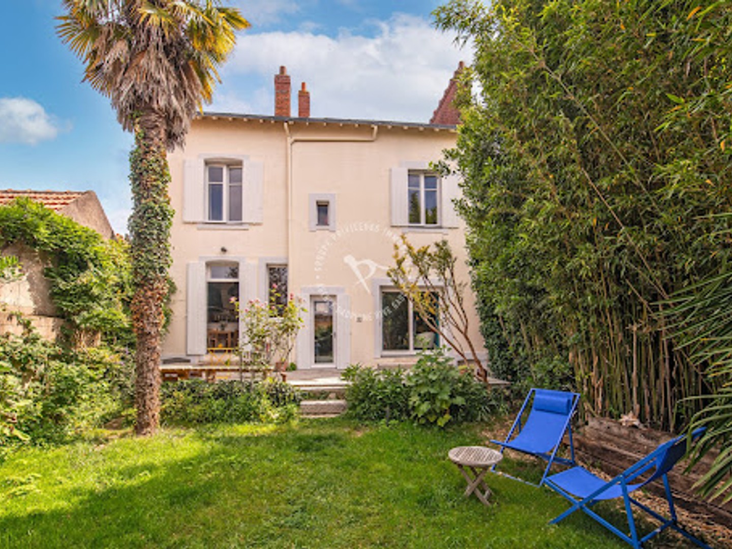 Maison 9 pièces 200 m²