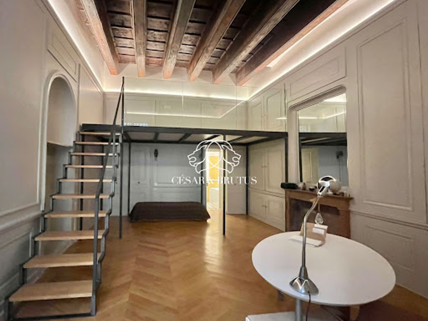 Appartement 6 pièces 172 m²