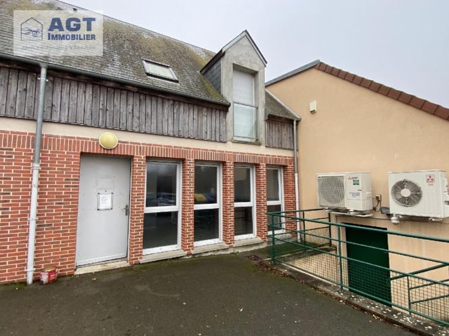 Magasin à vendre - 1 pièce - 63m2 - Méru (60110)