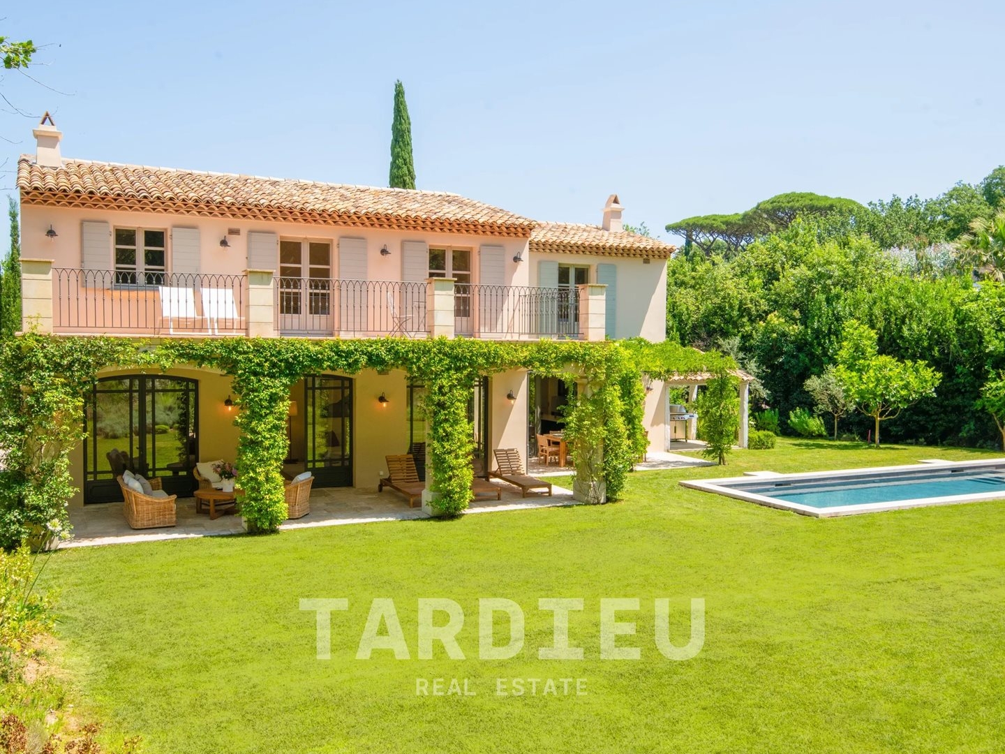 Maison à vendre - 190m2 - Saint-Tropez (83990)