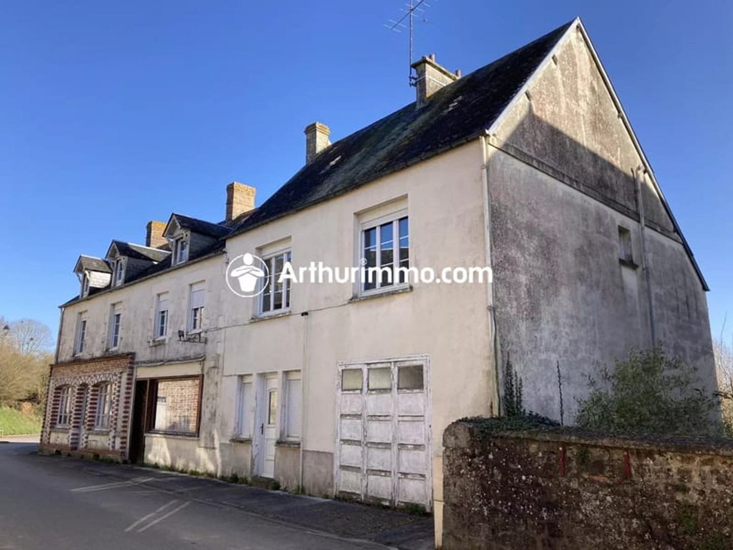 Maison à vendre - 8 pièces - 213m2 - Saint-Ellier-Les-... (61320)