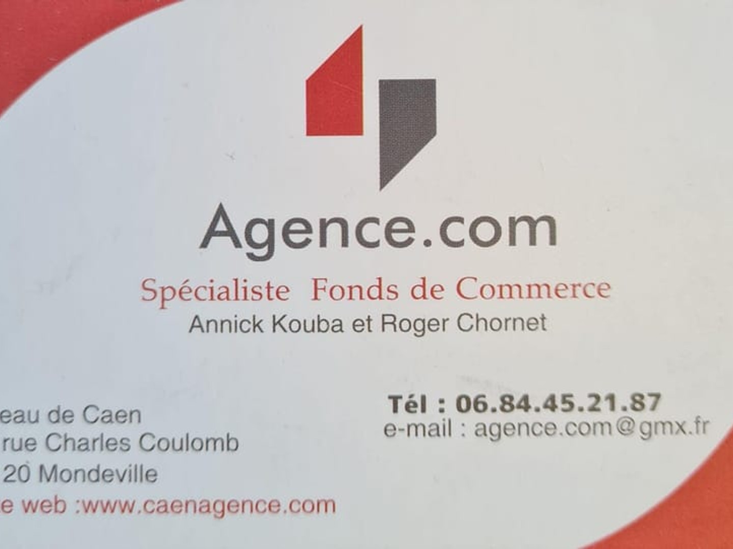 Local commercial 3 pièces 200 m²