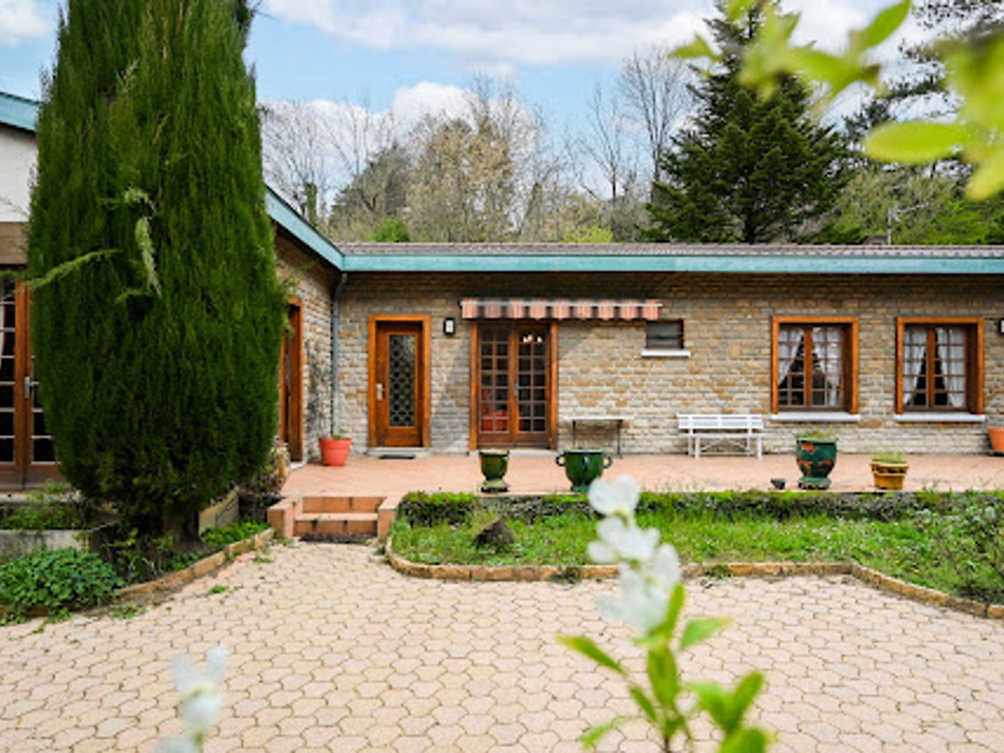 Maison à vendre - 6 pièces - 196m2 - Saint-Cyr-Au-Mont... (69450)