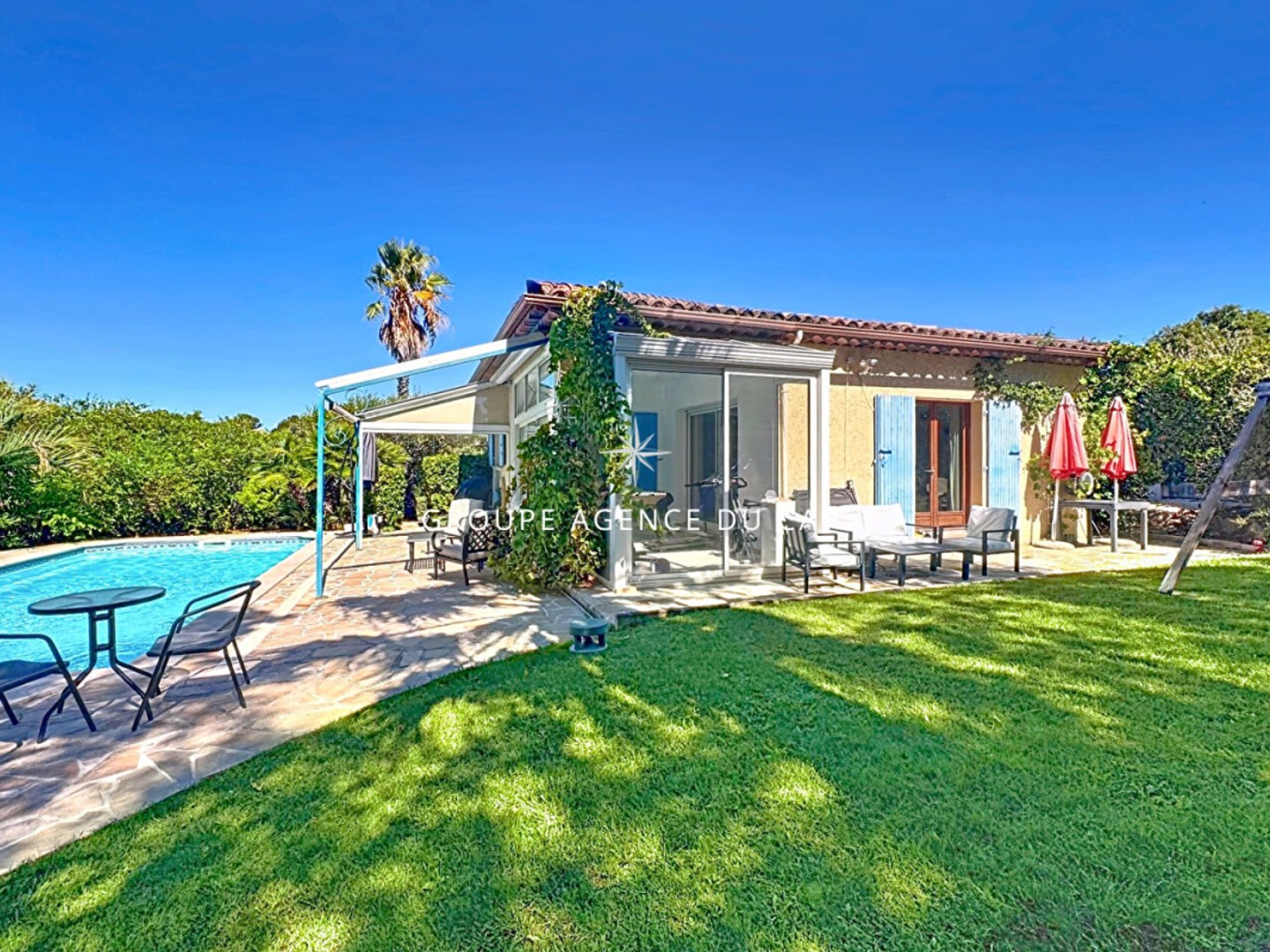 VILLA VALESCURE 5 PIECES AVEC PISCINE