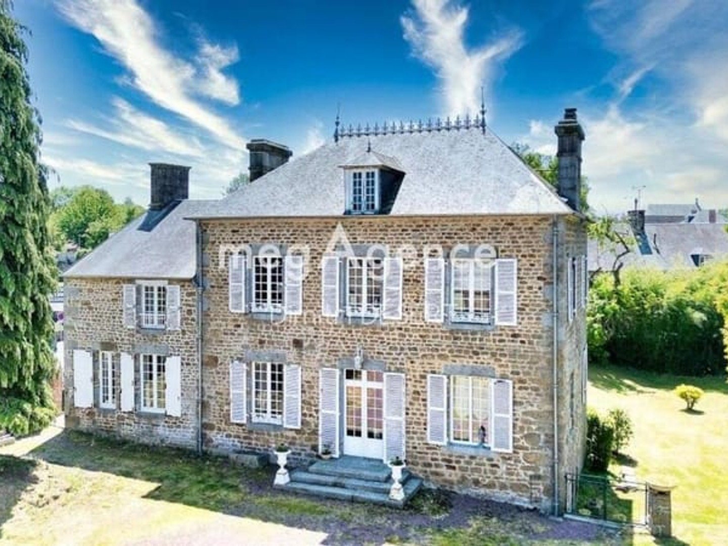 Maison à vendre - 10 pièces - 231m2 - Athis-Val De Rouvre (61430)