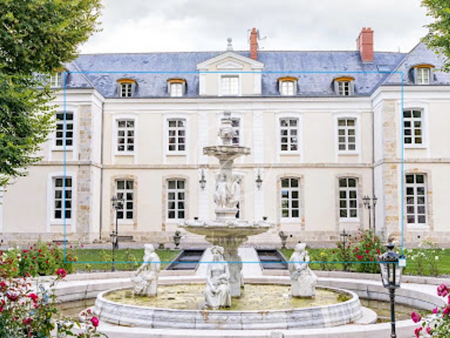 Château 26 pièces 828 m²