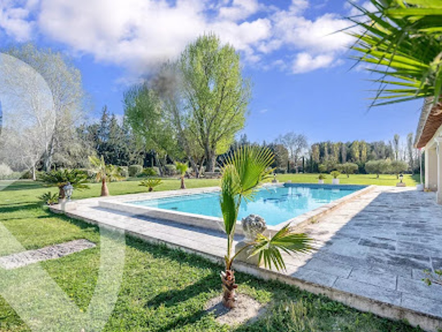 Maison à vendre - 5 pièces - 286m2 - Saint-Rémy-De-Pro... (13210)