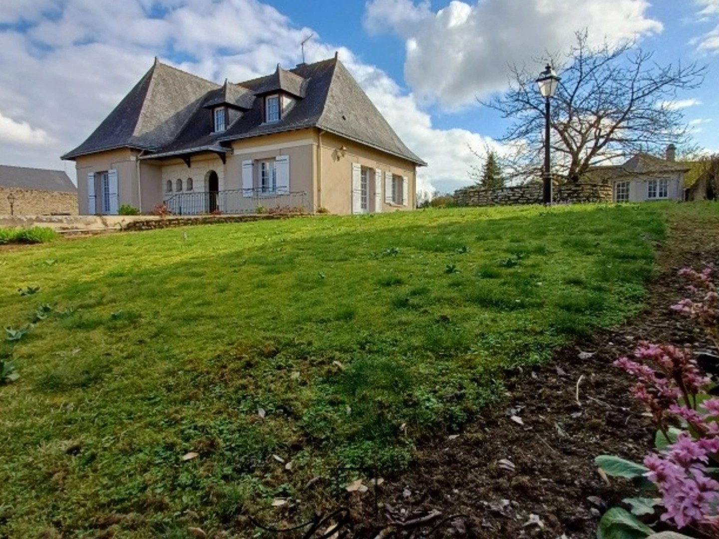 Maison à vendre - 8 pièces - 171m2 - Doué-En-Anjou (49700)