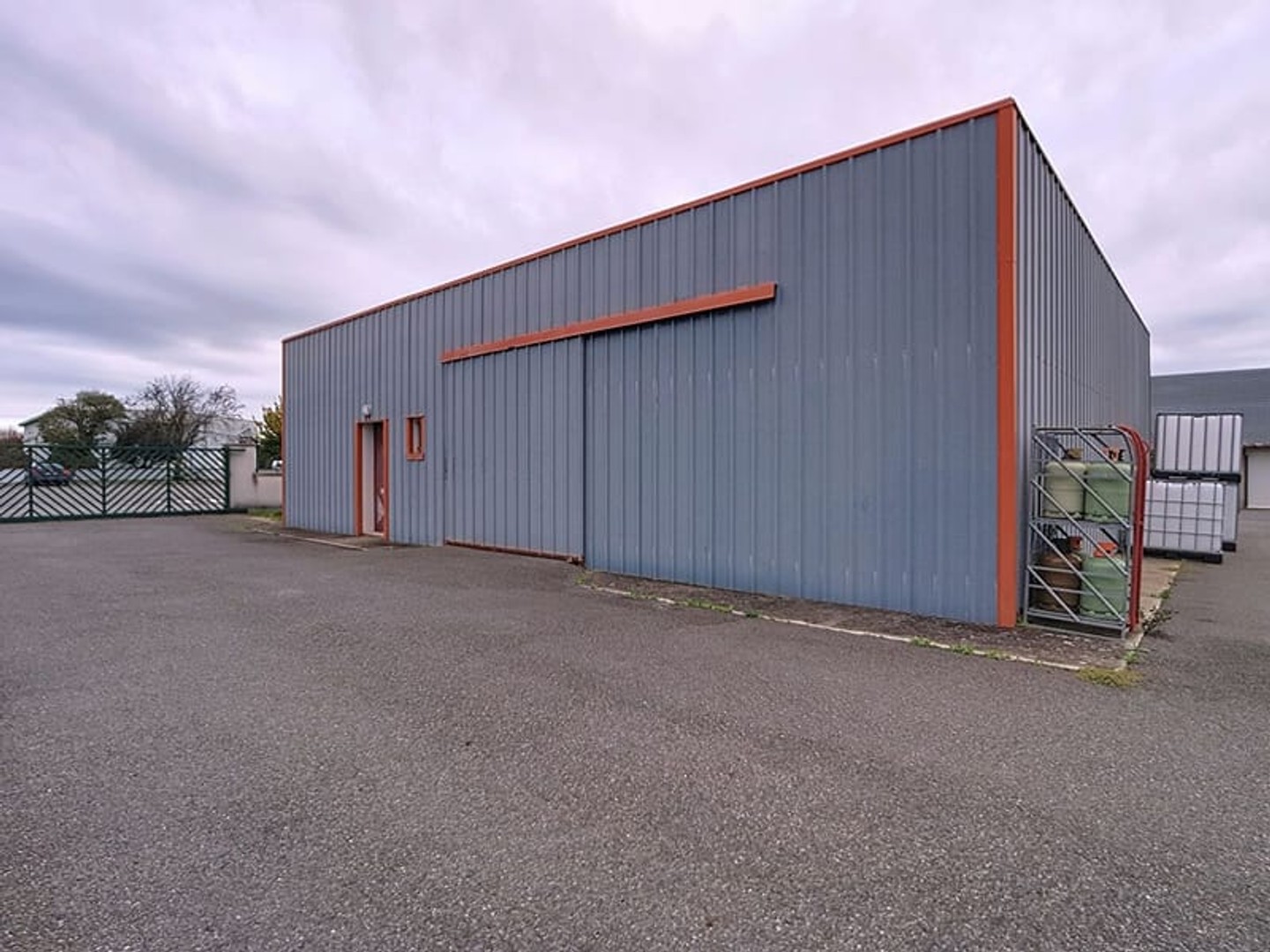 Bureaux 705 m²