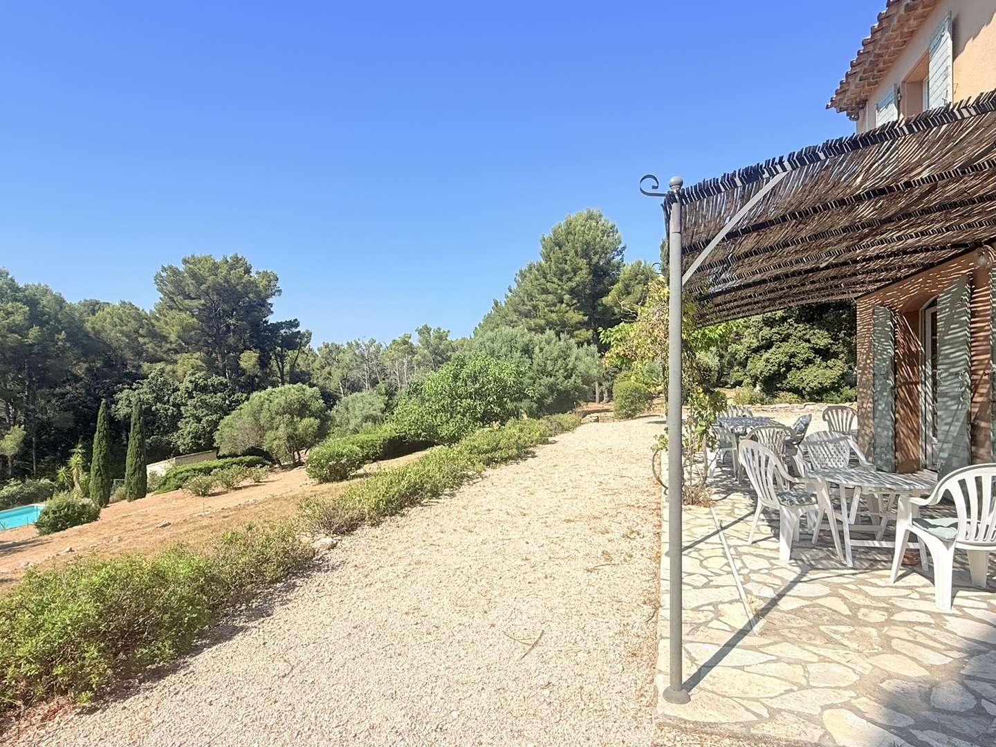 Belle propriété avec dépendance et piscine