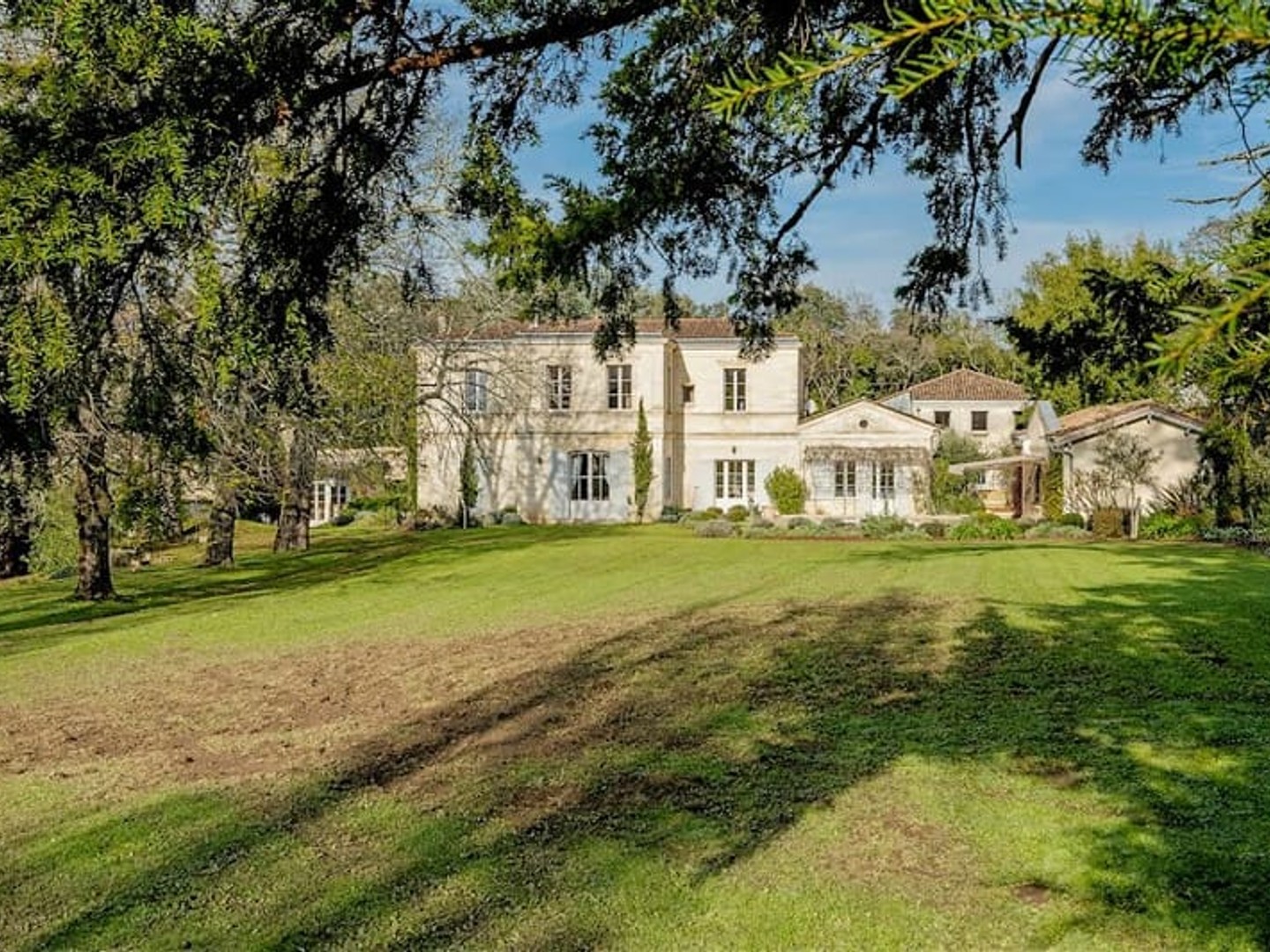 Propriété 12 pièces 600 m²