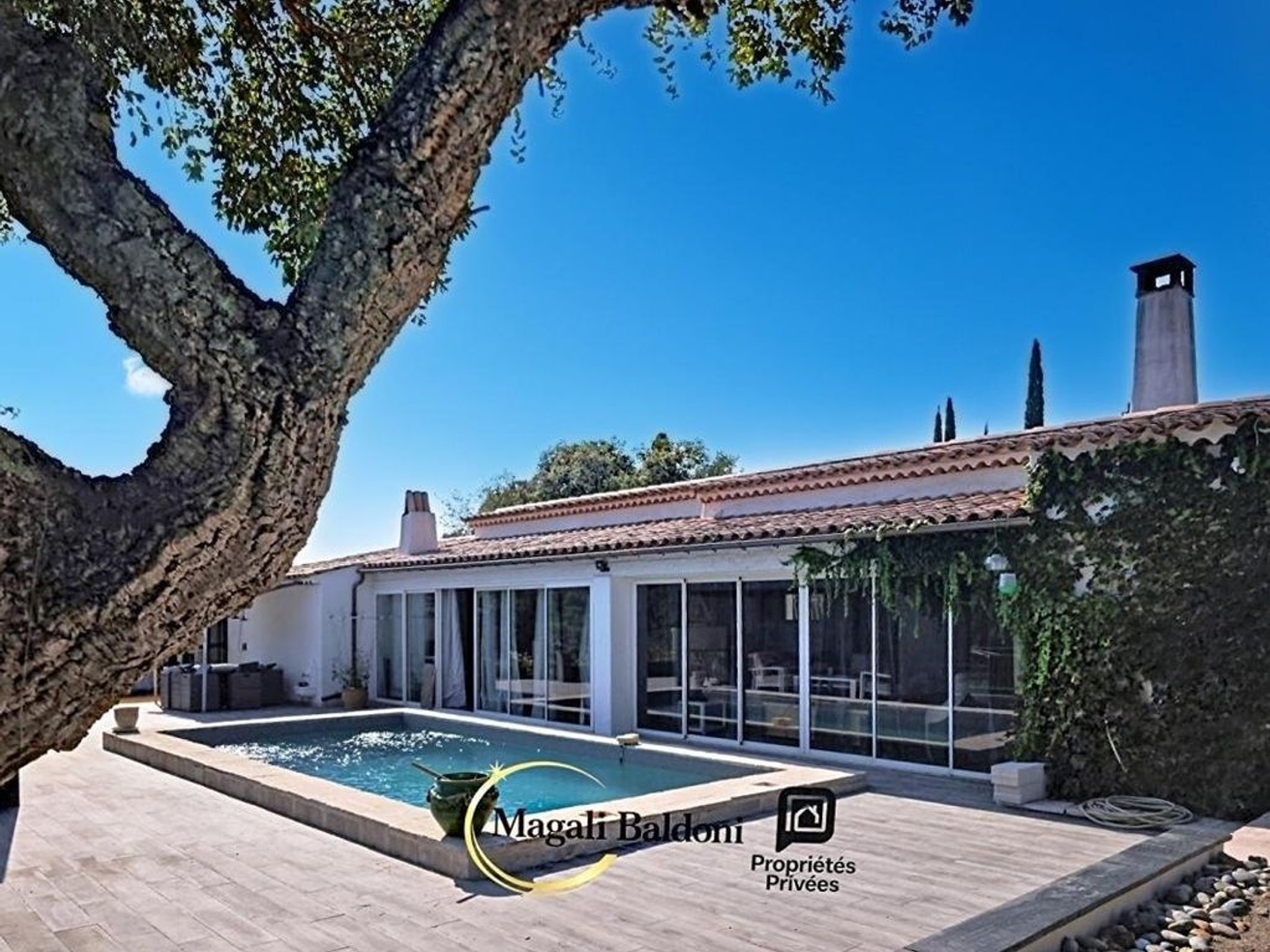 Villa 7 pièces 234 m²