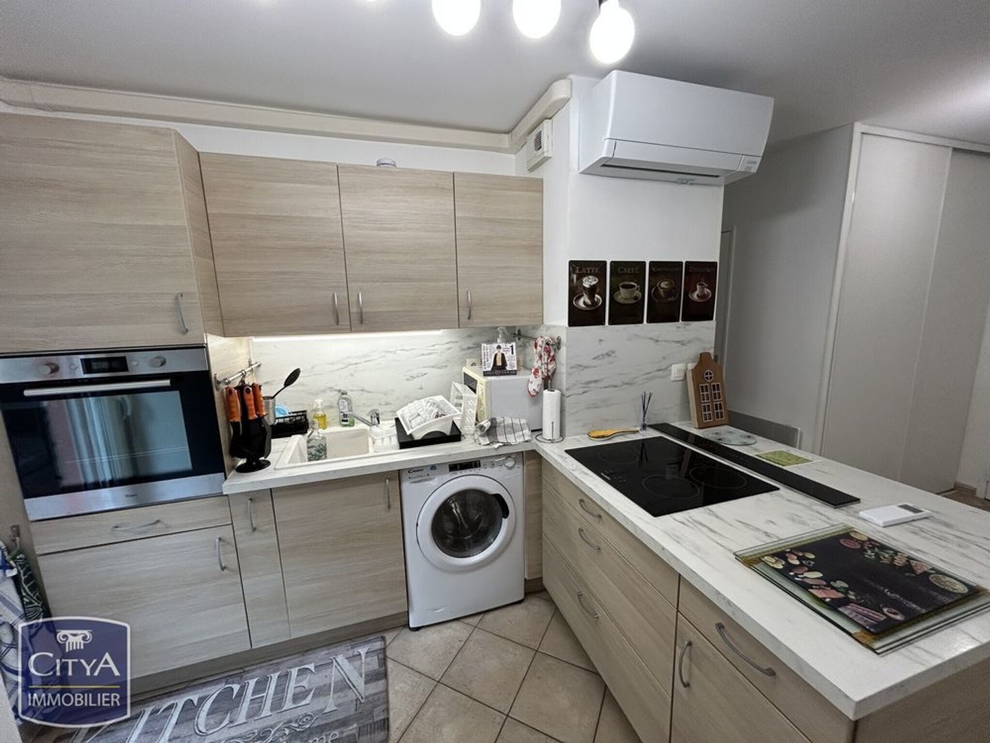 Appartement à vendre - 2 pièces - 45m2 - La Seyne-Sur-Mer (83500)