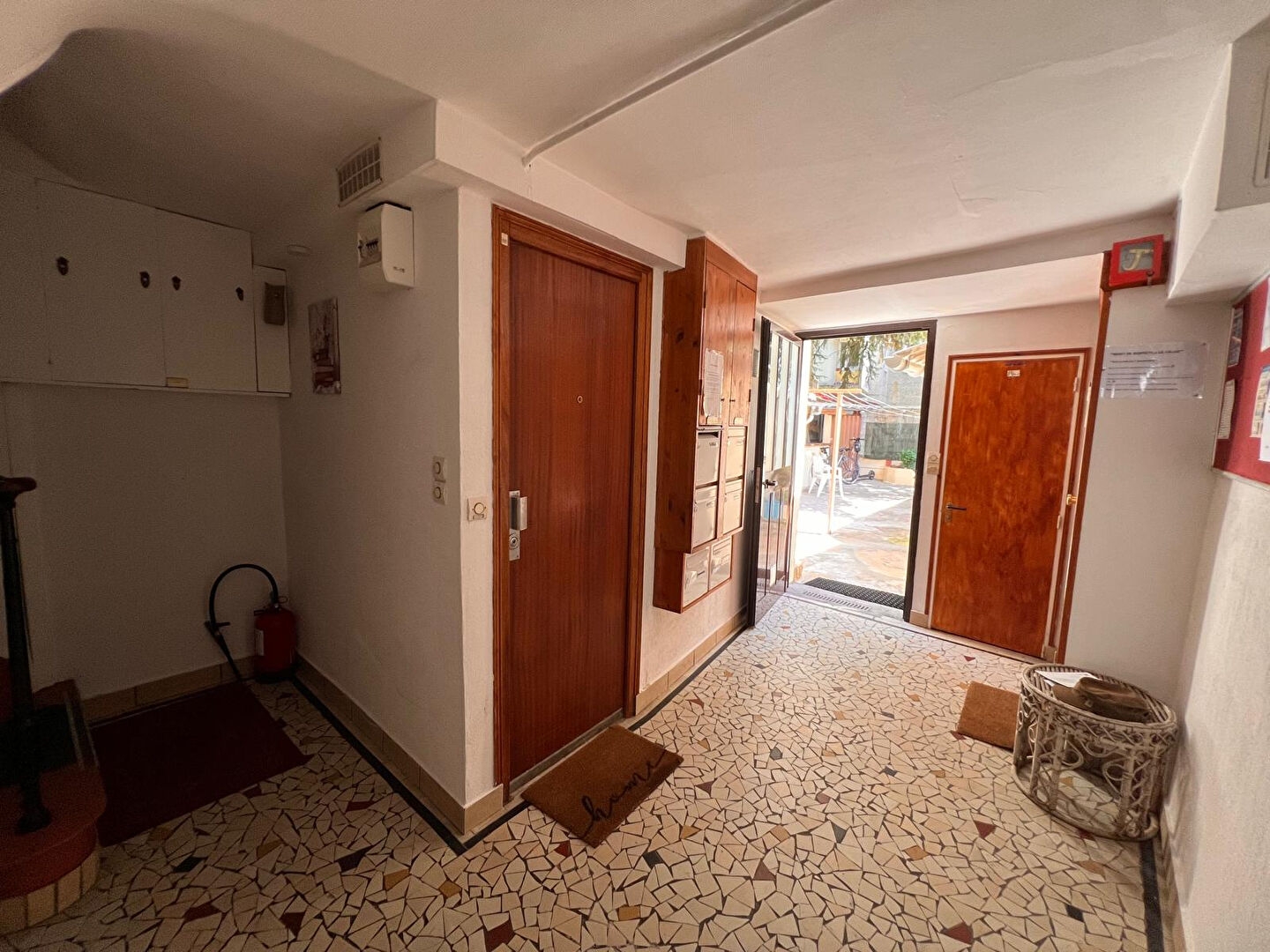 Immeuble à vendre - 14 pièces - 183m2 - Vitry-Sur-Seine (94400)