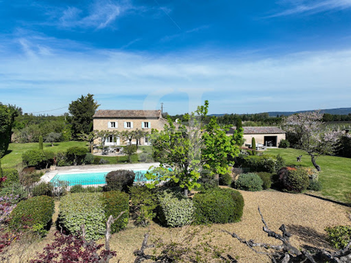 Maison 6 pièces 230 m²