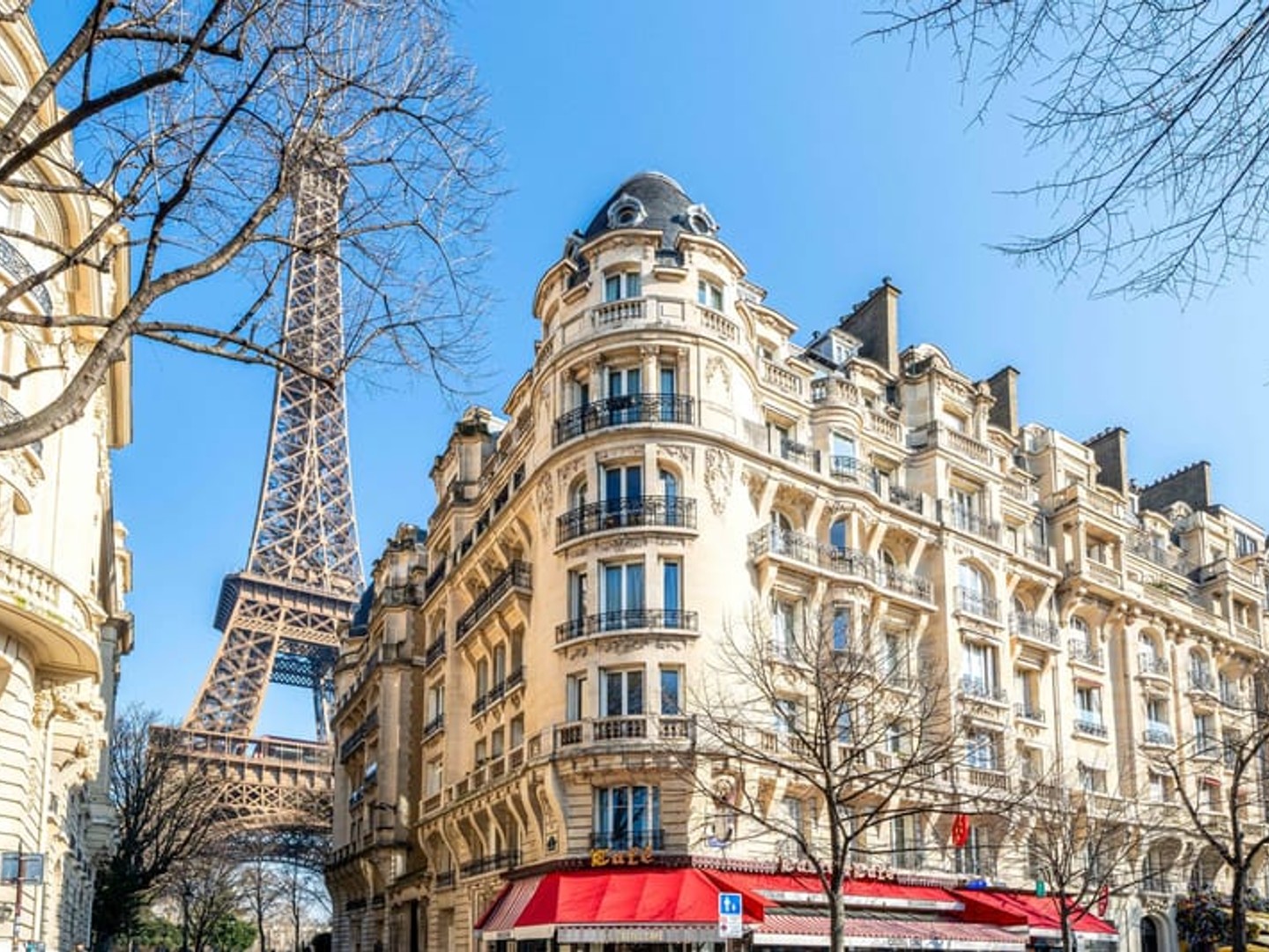 Le jardin secret d'Eiffel : 50 m² Oasis privé aux pieds de la tour