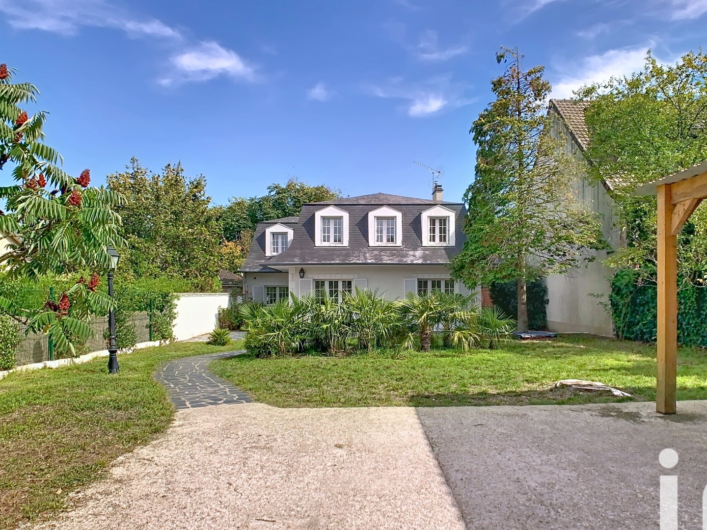 Maison à vendre - 7 pièces - 157m2 - Vigneux-Sur-Seine (91270)