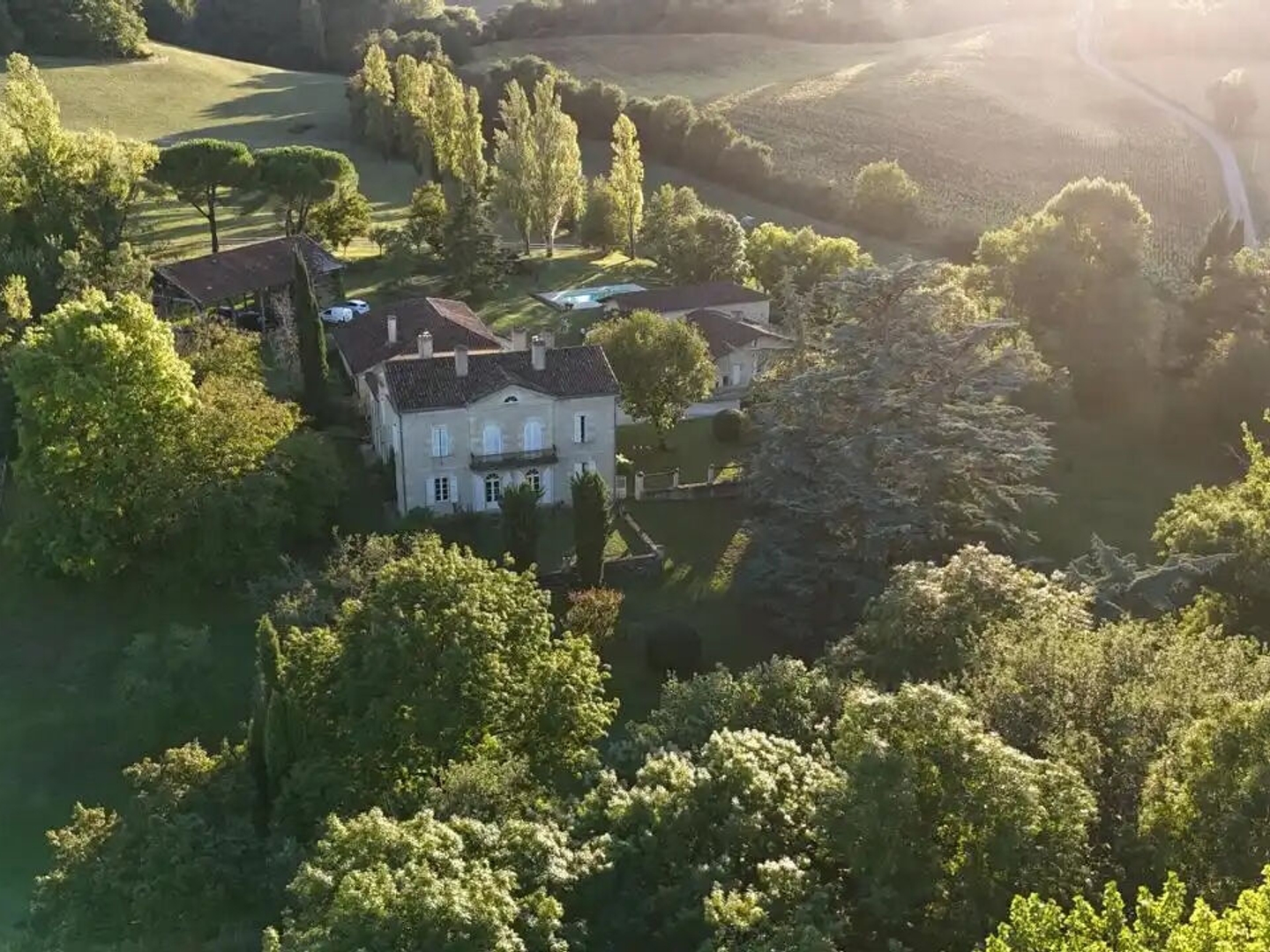 Maison à vendre - 10 pièces - 423m2 - Saint-Lary (32360)
