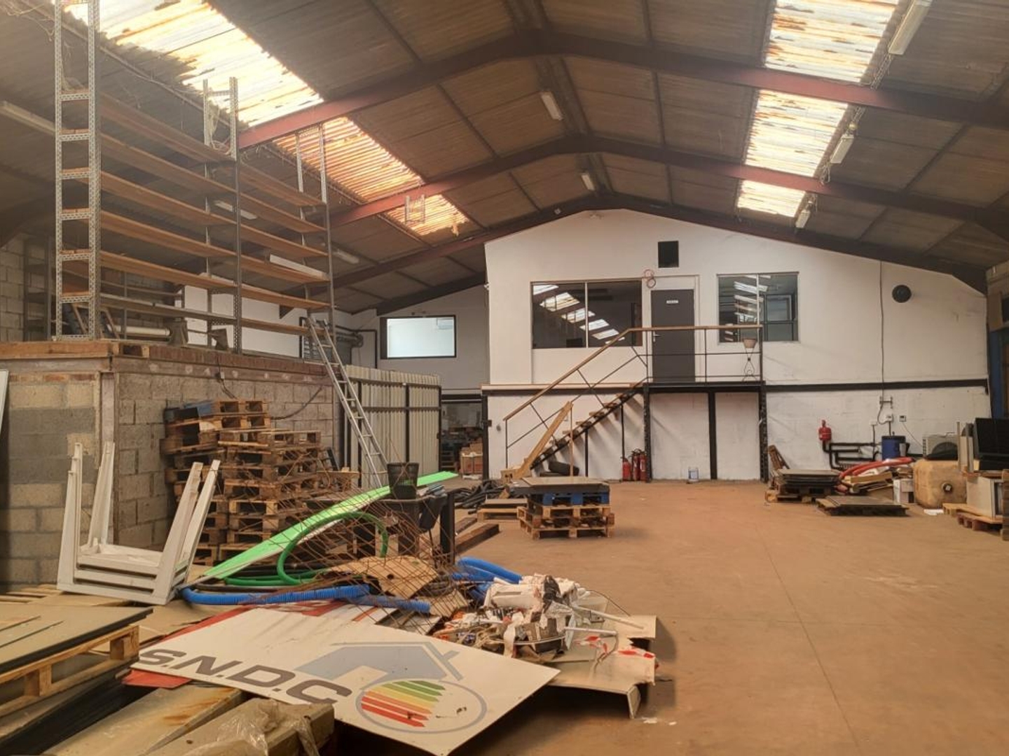 Immeuble à vendre - 14 pièces - 900m2 - Rouxmesnil-Boutei... (76370)