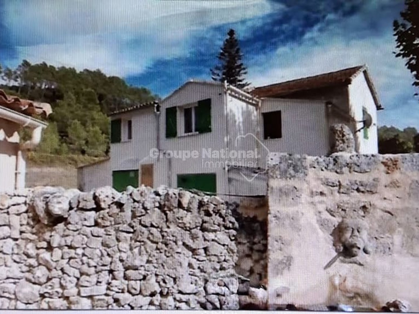 Immeuble à vendre - 4 pièces - 125m2 - Châteauvert (83670)