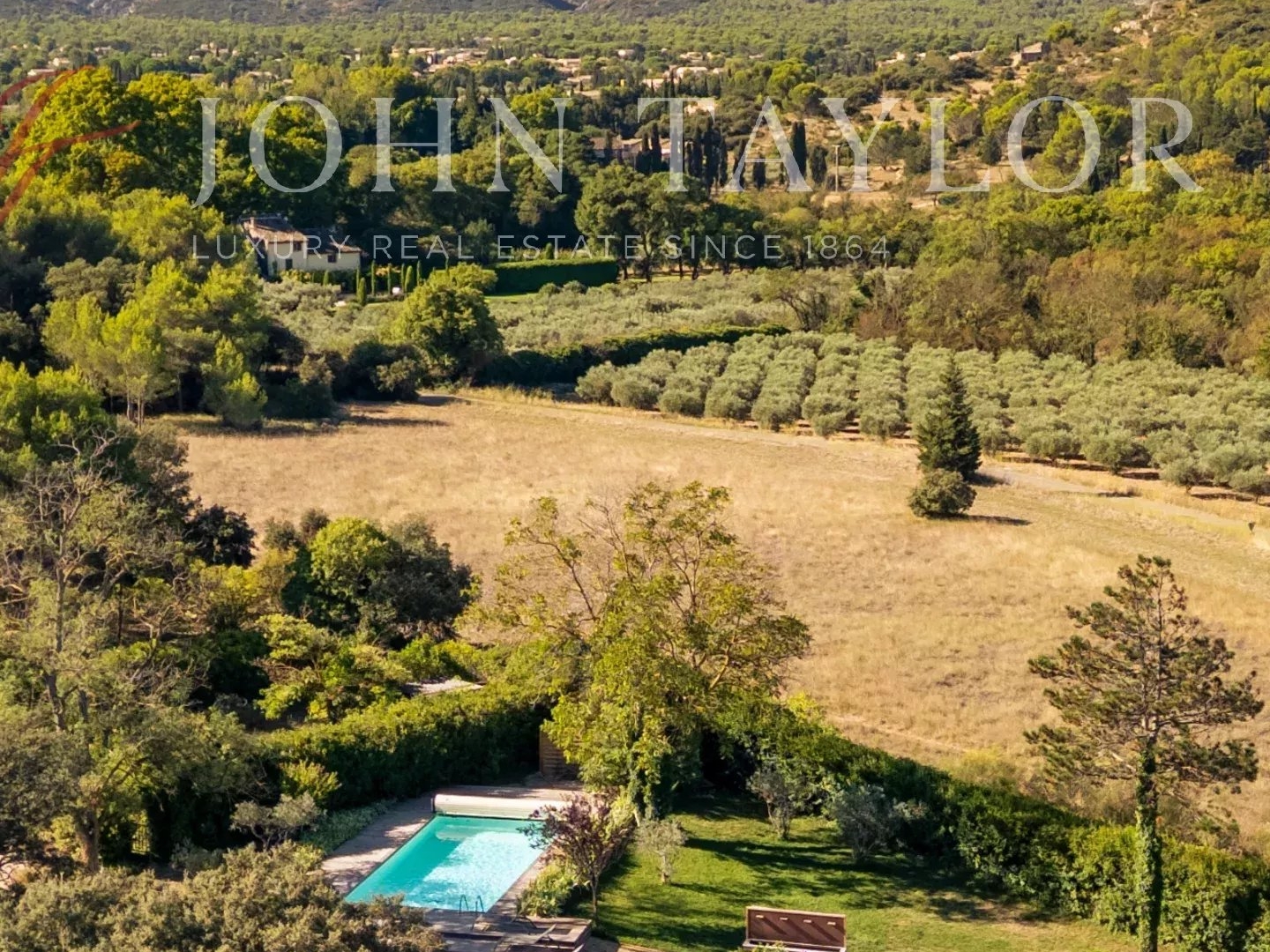 Maison à vendre - 7 pièces - 200m2 - Eygalières (13810)