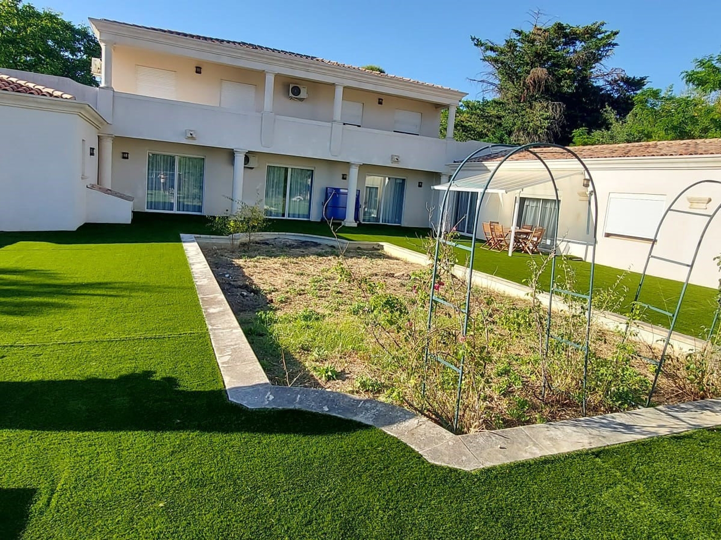 Appartement à vendre - 8 pièces - 335m2 - Marseille 12e (13012)