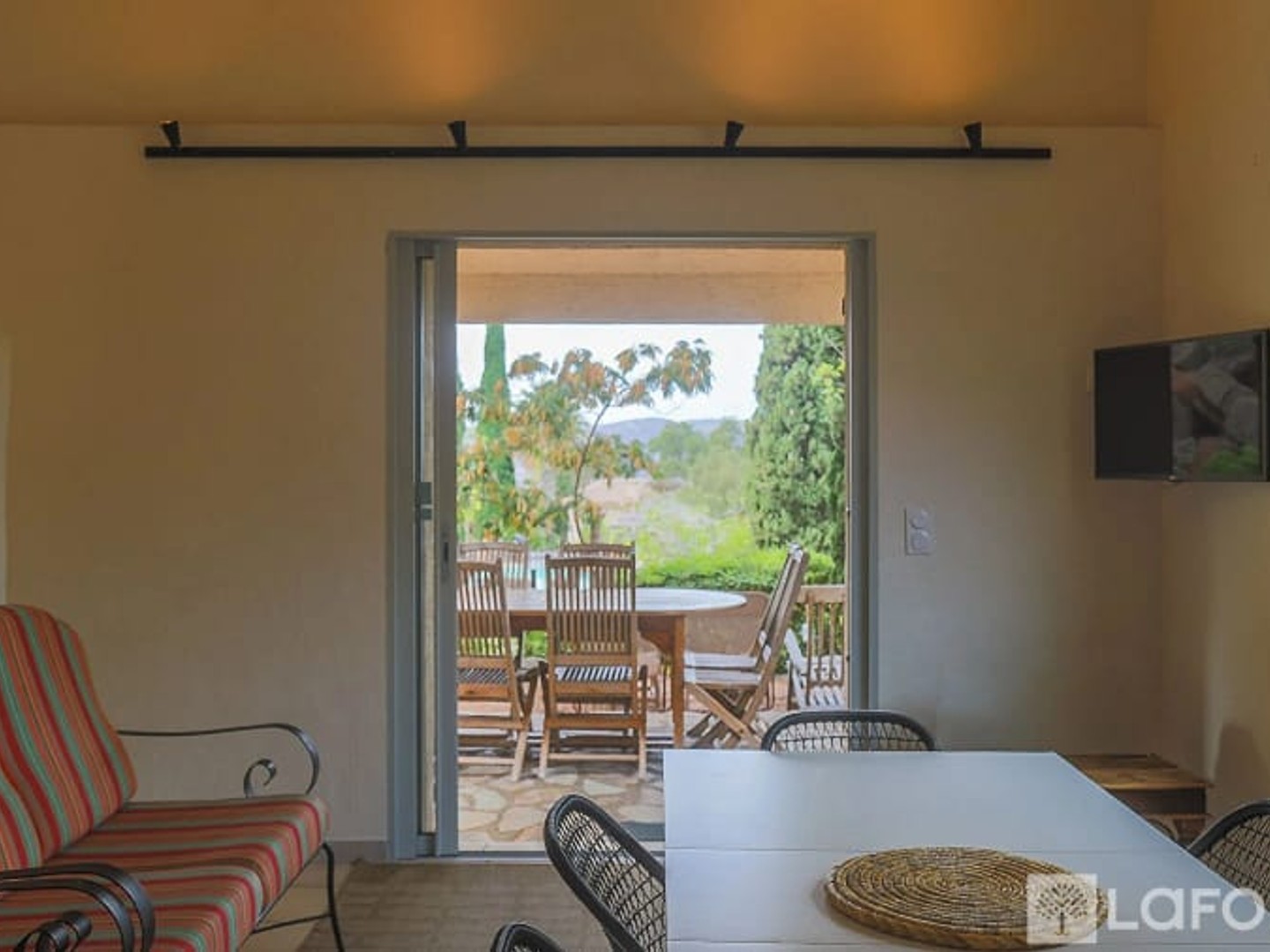 Propriété 35 pièces 1490 m²