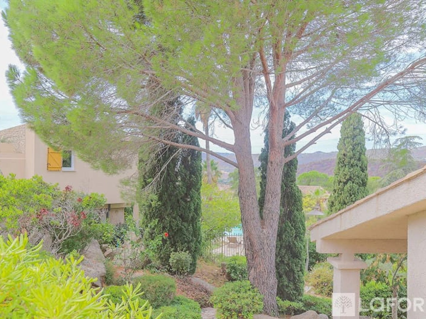 Maison à vendre - 35 pièces - 1490m2 - Porto-Vecchio (20137)