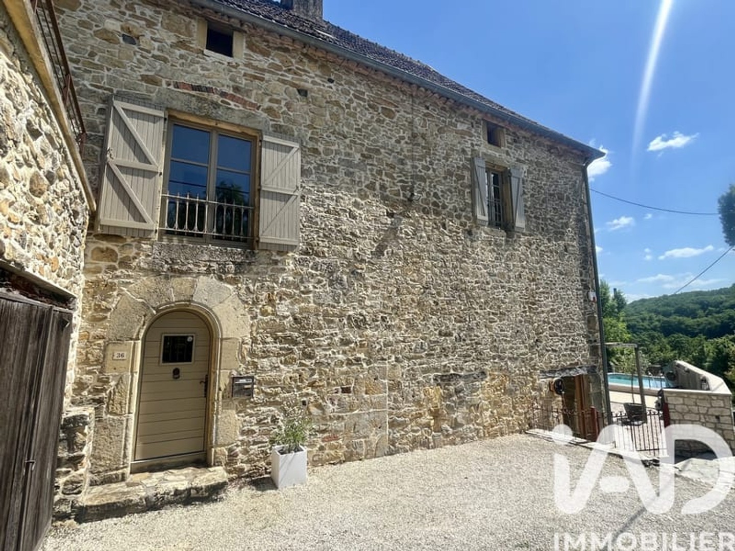 Maison à vendre - 8 pièces - 224m2 - Saint-Julien-De-L... (24370)