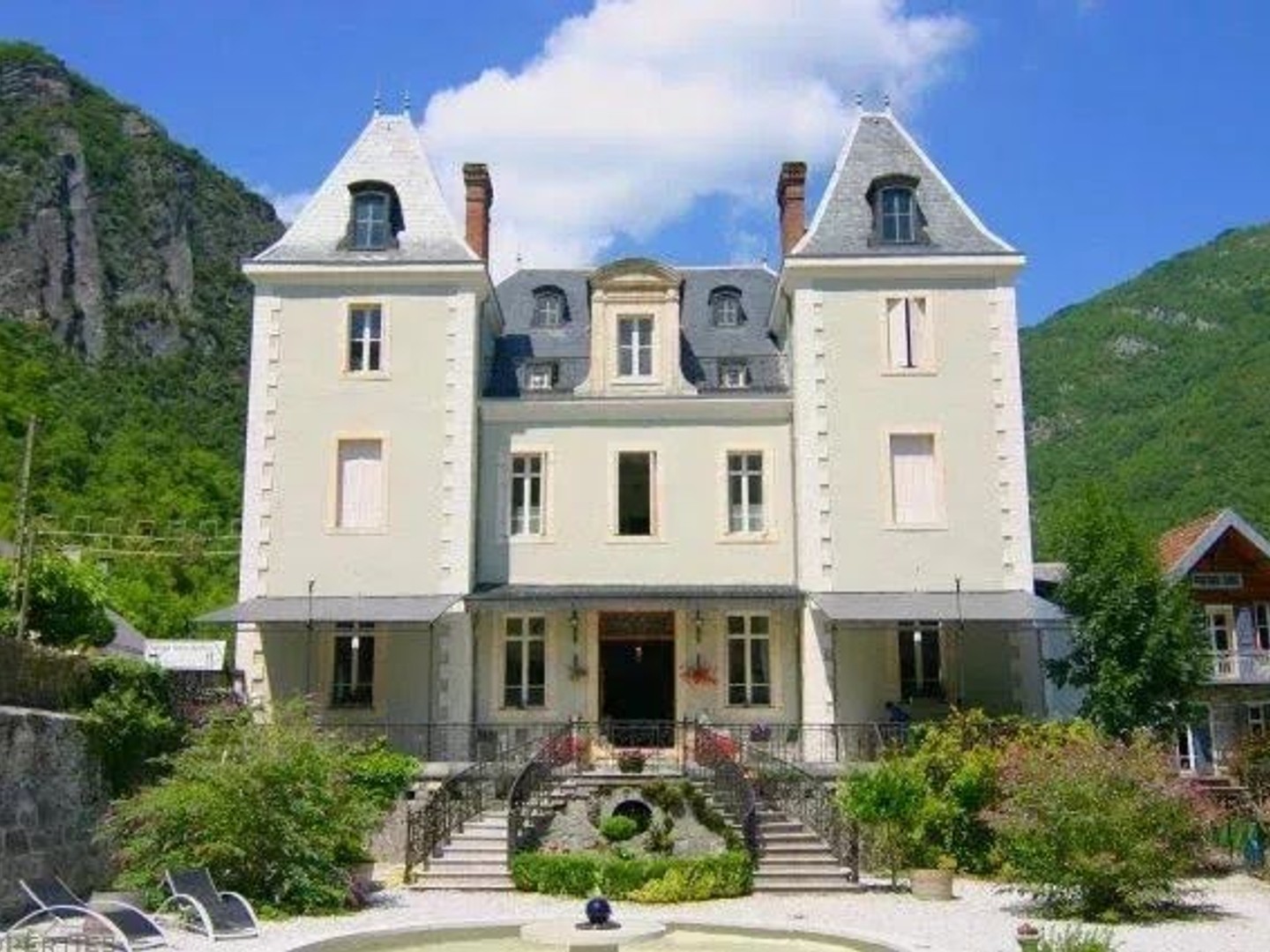 Château 11 pièces 513 m²