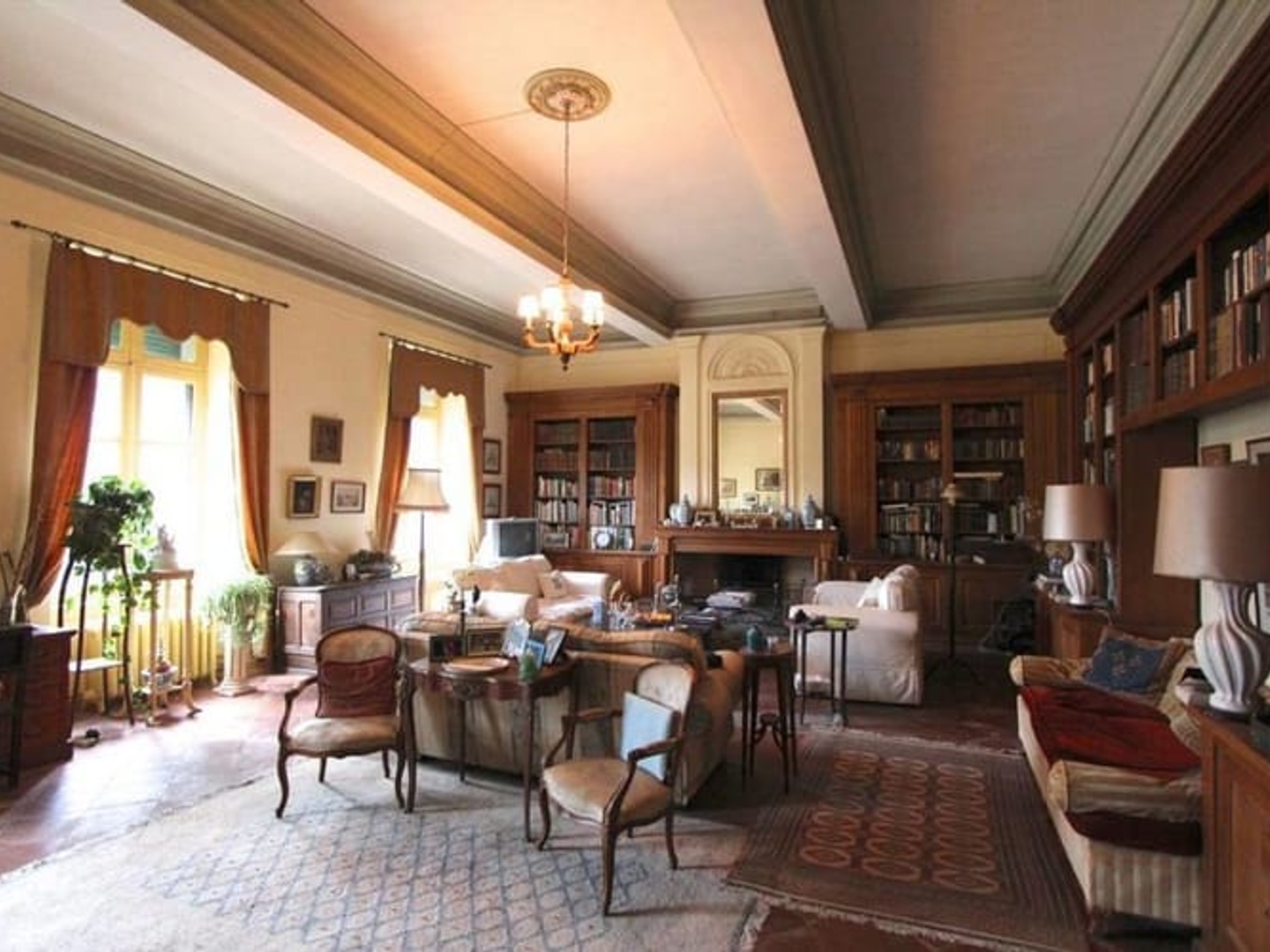 Maison à vendre - 840m2 - Carcassonne (11000)