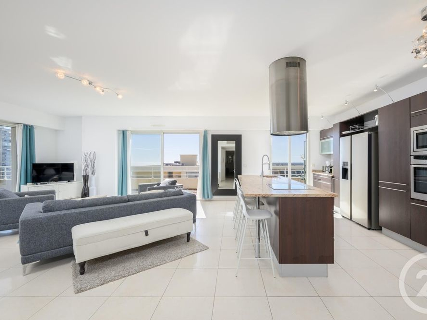 Appartement à vendre - 4 pièces - 132m2 - Beausoleil (06240)