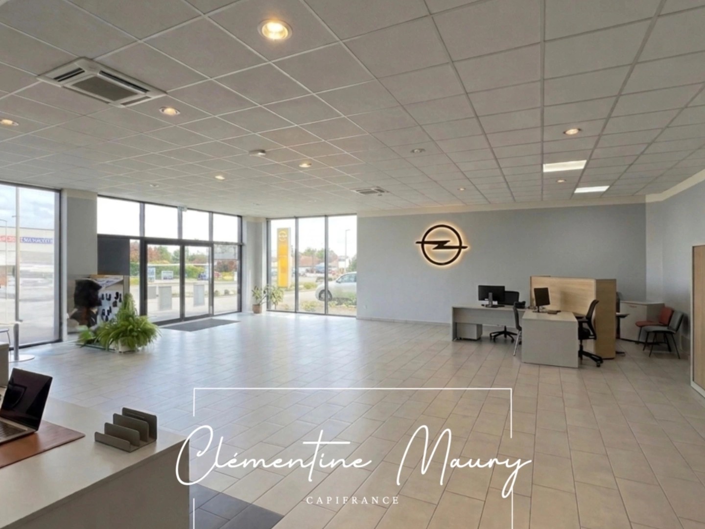 Magasin à vendre - 2 pièces - 300m2 - Saint-Ouen (41100)