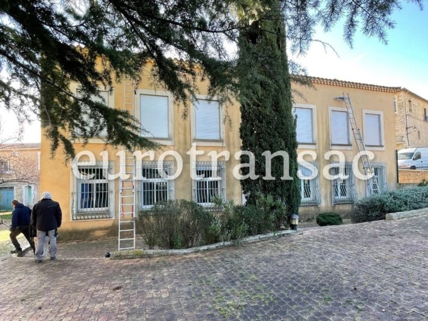 Immeuble à vendre - 880m2 - Nézignan-L'évêque (34120)