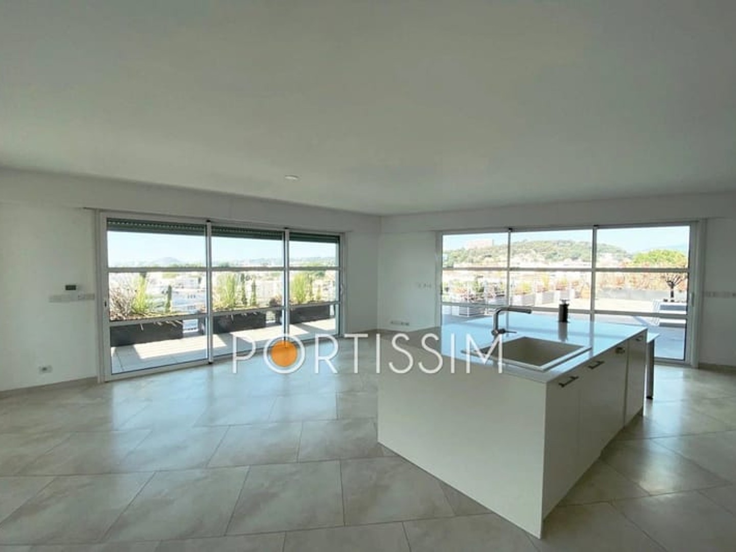 Maison à vendre - 4 pièces - 107m2 - Cagnes-Sur-Mer (06800)