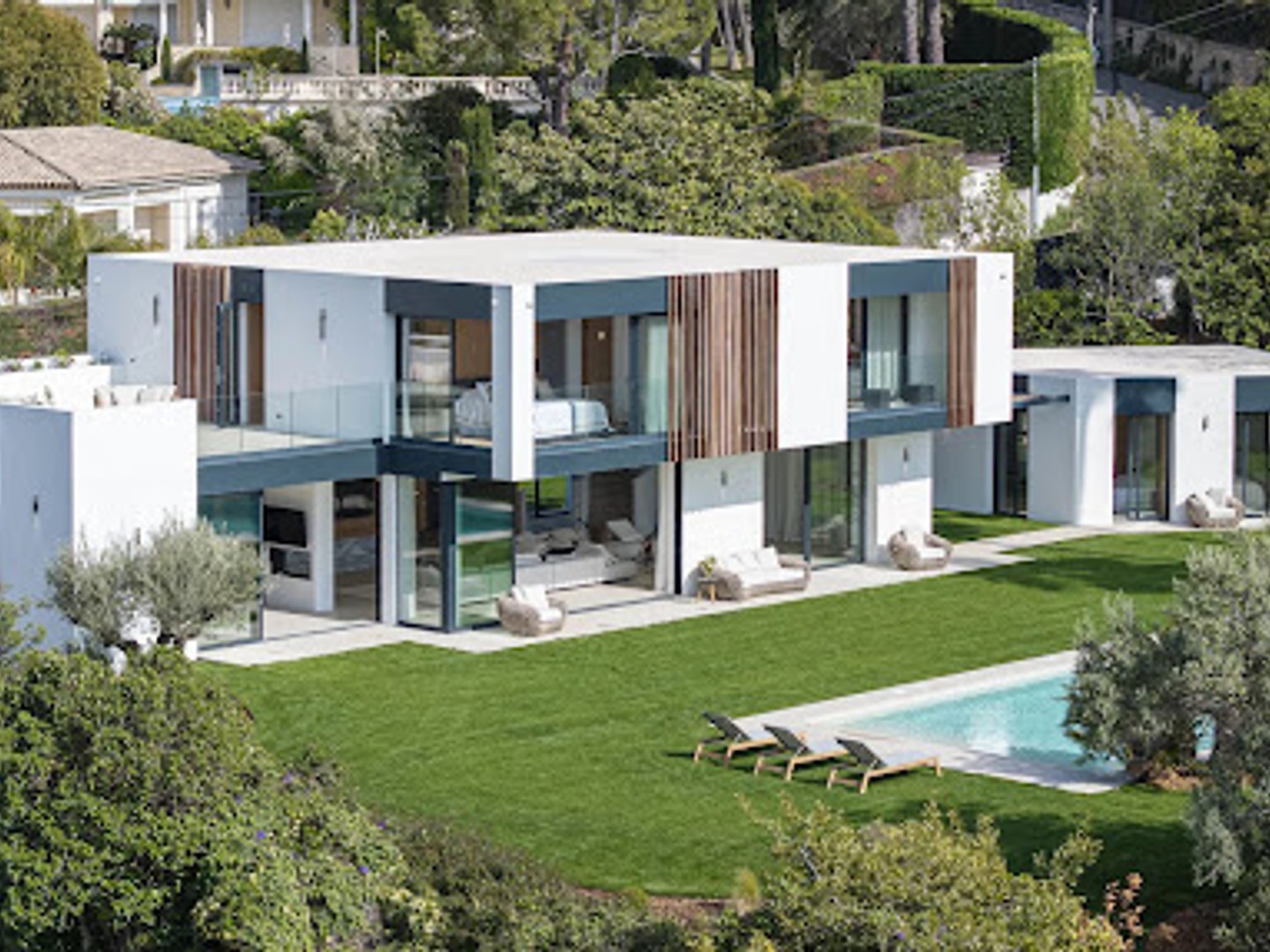 Villa 8 pièces 597 m²