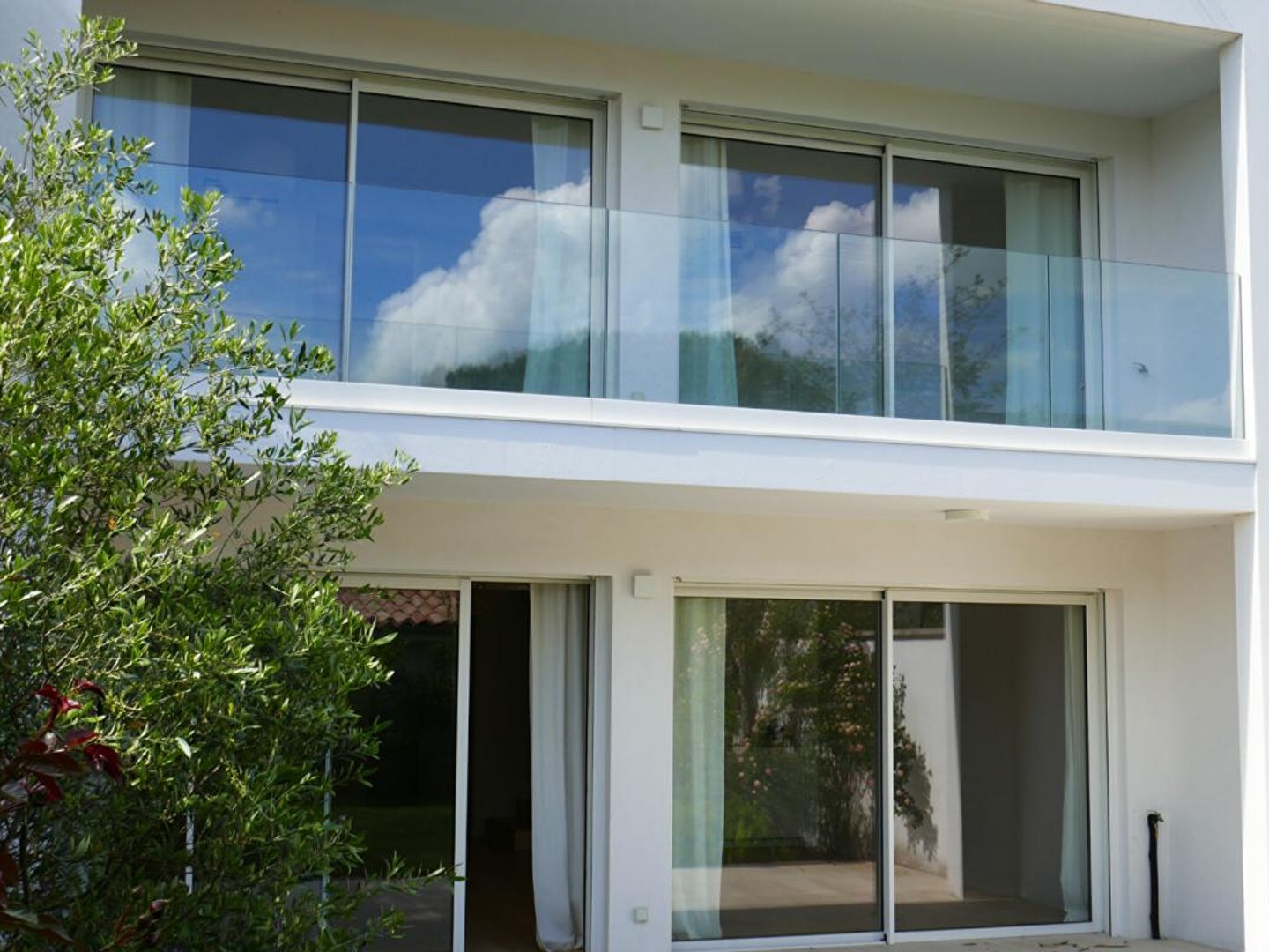 LE BOUSCAT DUPLEX D'ARCHITECTE AVEC ENTREE INDEPENDANTE AVEC UN ESPRIT MAISON ET JARDIN PRIVATIF