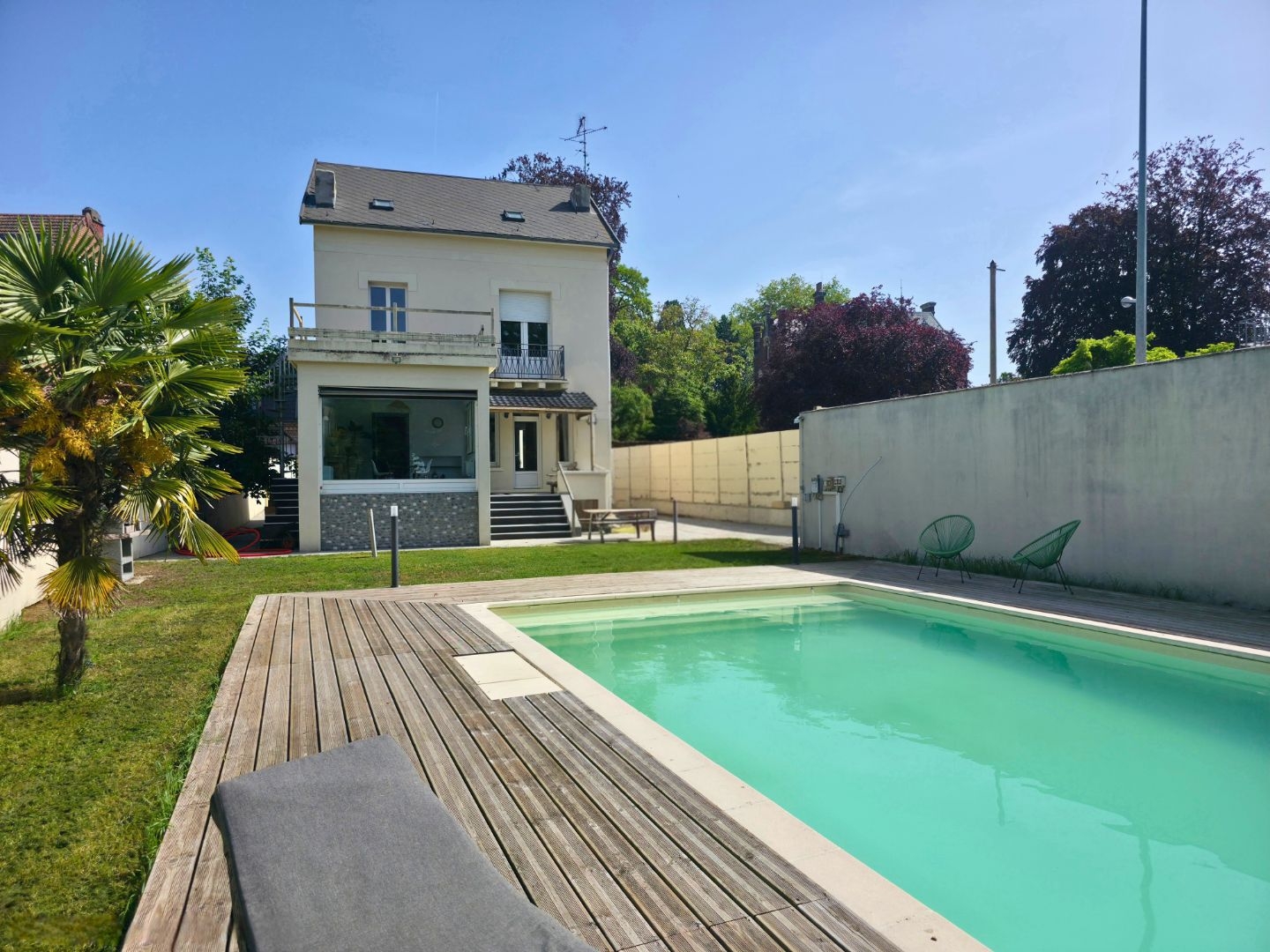 Maison de caractère individuelle avec piscine - Caudry centre