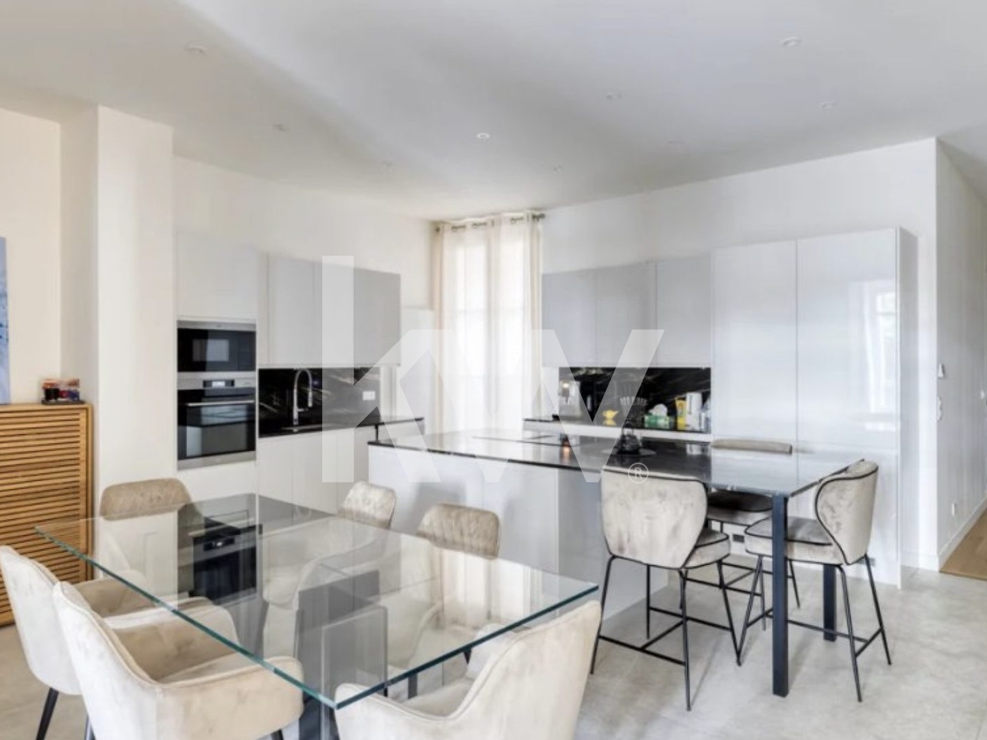 Appartement à vendre - 5 pièces - 146m2 - Paris 8e (75008)