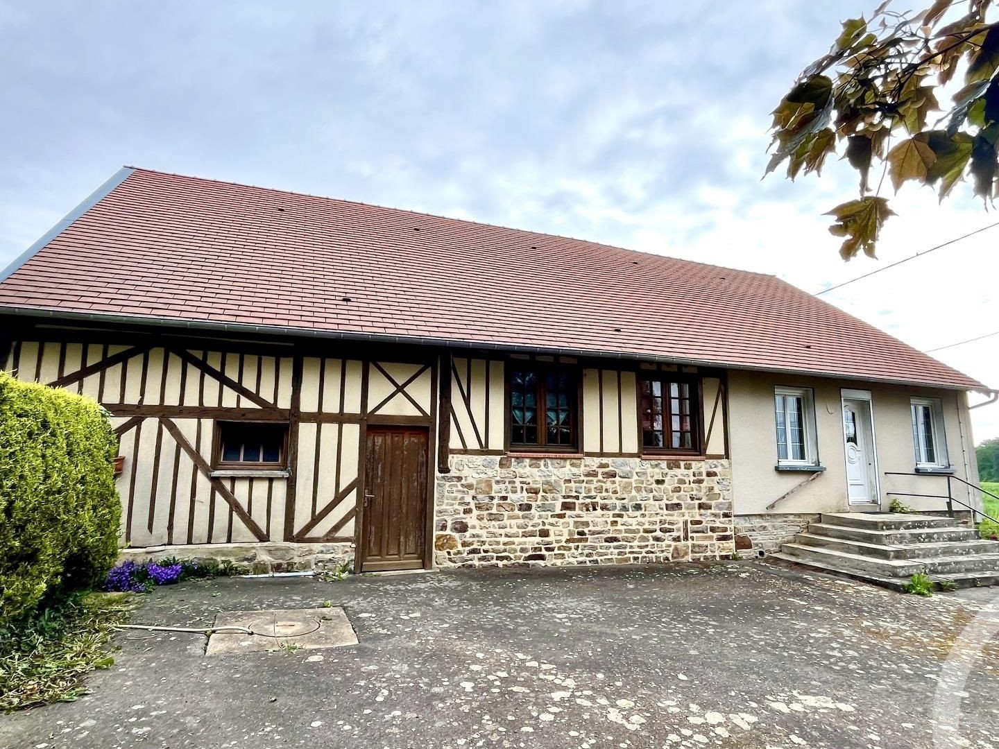 Maison à vendre - 6 pièces - 95m2 - Domfront En Poiraie (61700)