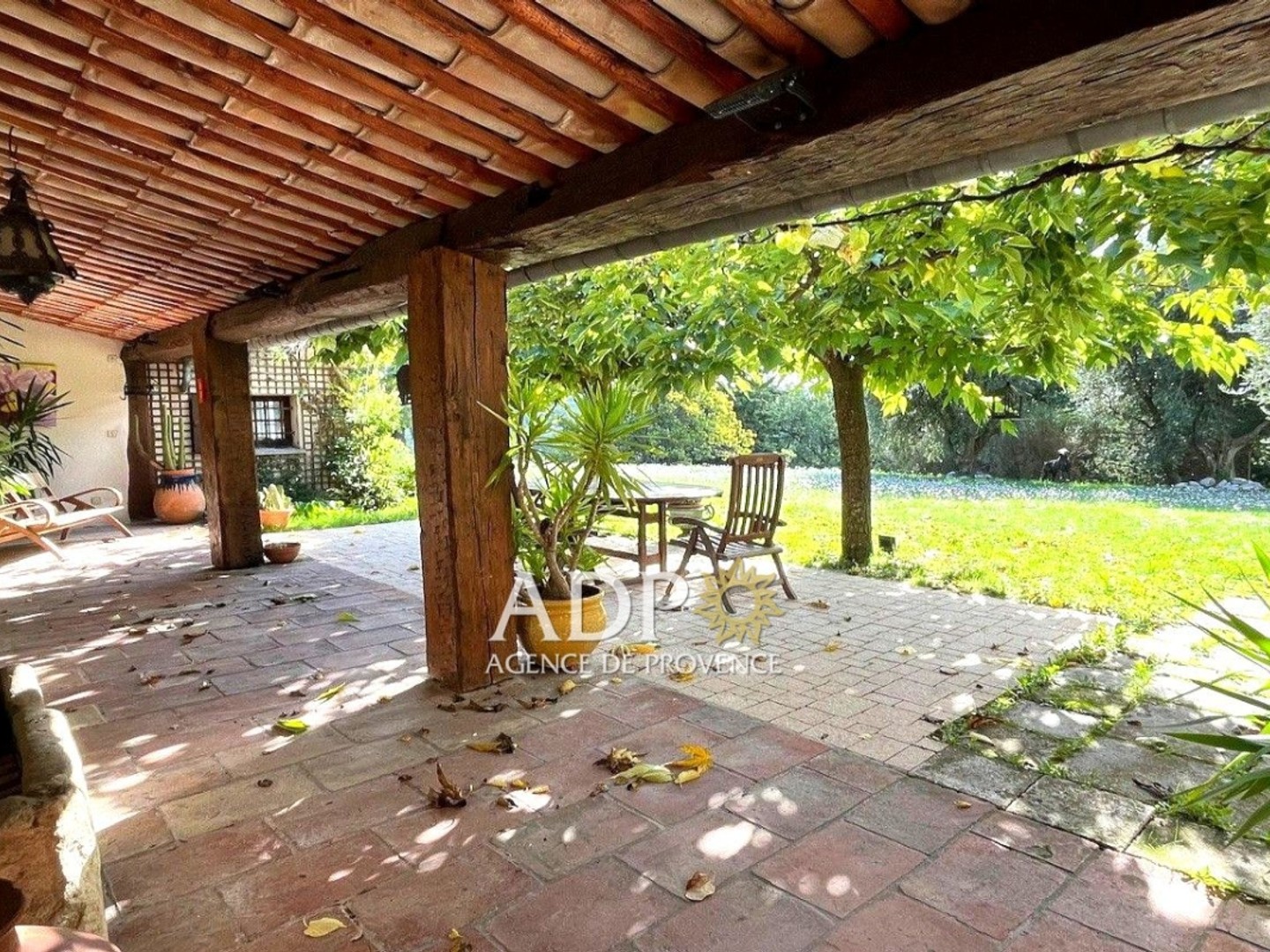 Maison à vendre - 1 pièce - 150m2 - Saint-Vallier-De-... (06460)
